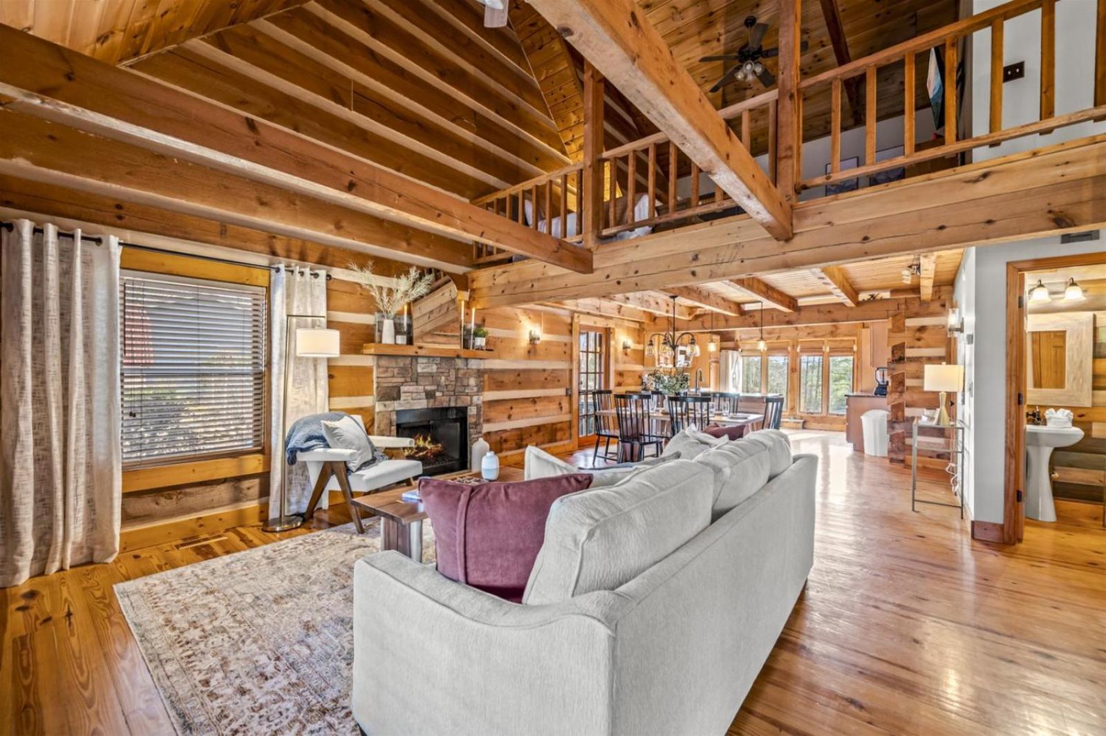 Hidden Star Hideaway-Blackberry Farm-Smoky Mtn Nat Park-Hot Tub- Fire Pit- Fenced Yard- Pet Friendly Walland ภายนอก รูปภาพ