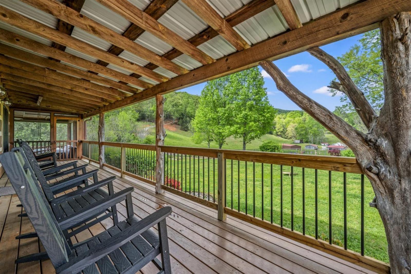 Hidden Star Hideaway-Blackberry Farm-Smoky Mtn Nat Park-Hot Tub- Fire Pit- Fenced Yard- Pet Friendly Walland ภายนอก รูปภาพ